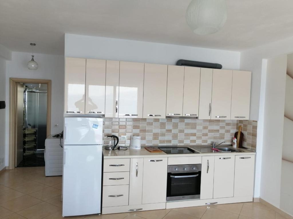 Bilal Golemi Sea View Apartment Саранда Екстер'єр фото